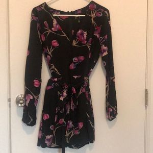 Yumi Kim Floral Romper size XS